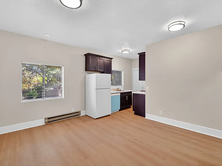 2620 Hillegass Ave. — Photo 9
