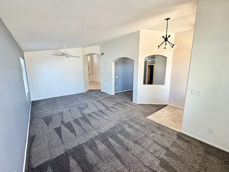 5209 W Taro Ln — Photo 11
