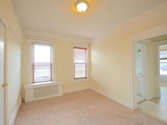 4th image of 58 Murray Ave #3