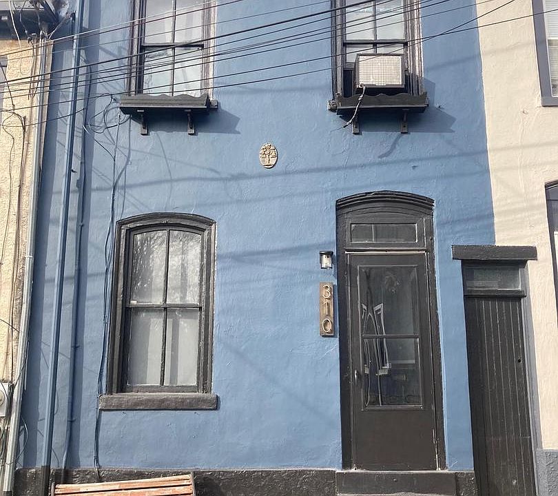 1st image of 310 Carson St