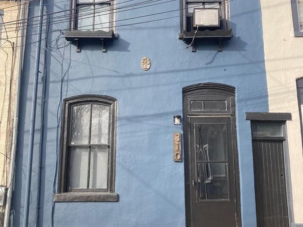 310 Carson St, Philadelphia, PA 19128
