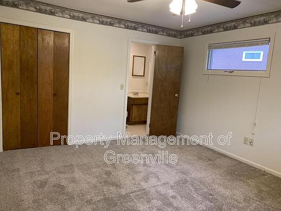 4th image of 105 Sellwood Cir