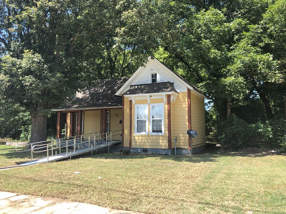 2nd image of 962 Jw Williams Ln #1