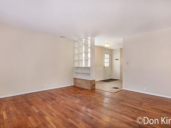 3rd image of 3754 Miramar Ave NE