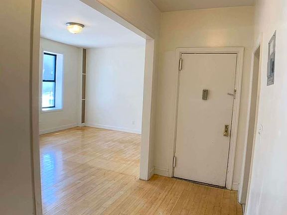 4th image of 2516 Bedford Ave APT 1B