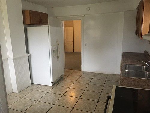 5th image of 45 E North St