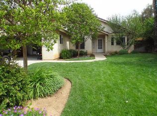 37 Carolina Ave, Clovis, CA 93611