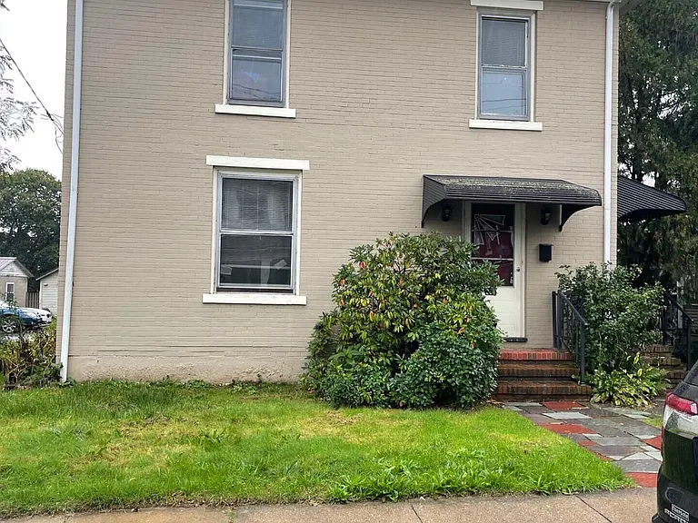 207 W Snyder St — Photo 2