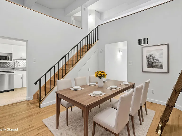 421 Hudson St #517 — Photo 4