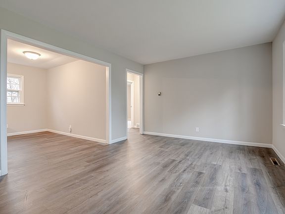 2nd image of 5416 N Highland Dr