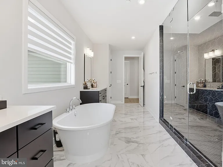 9725 Lantana Way — Photo 24