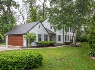 8771 N Pelham Pkwy, Bayside, WI 53217