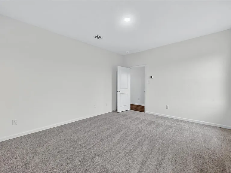 2128 Meadow Park — Photo 10