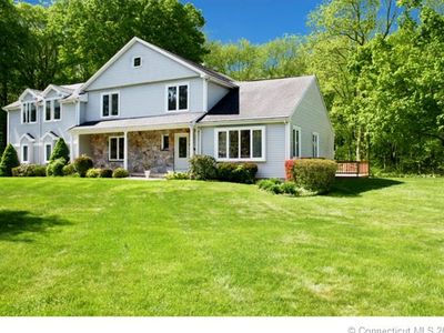 22 Brookside Dr, Woodbridge, CT, 06525