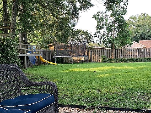 3rd image of 203 Mountainside Dr