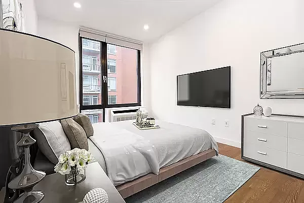 Rented by REAL New York | media 4