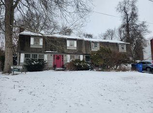 9 Deerfield Rd, Old Saybrook, CT 06475