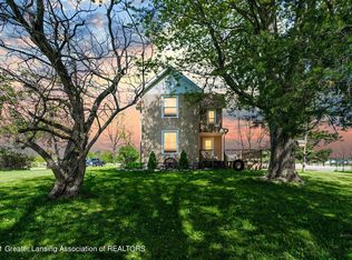 10841 Colby Lake Rd, Perry, MI 48872