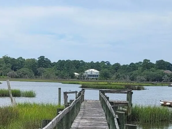 5377 Captain McIntosh Cut, Adams Run, SC 29449