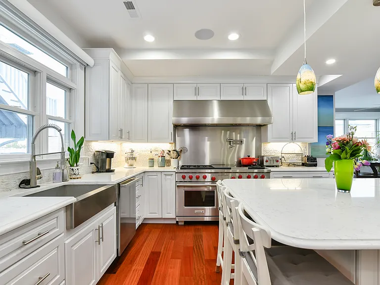84 G St #3 — Photo 2