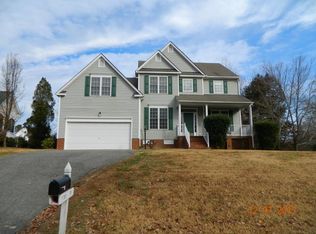 11707 Stephens Point Dr, Chester, VA 23831