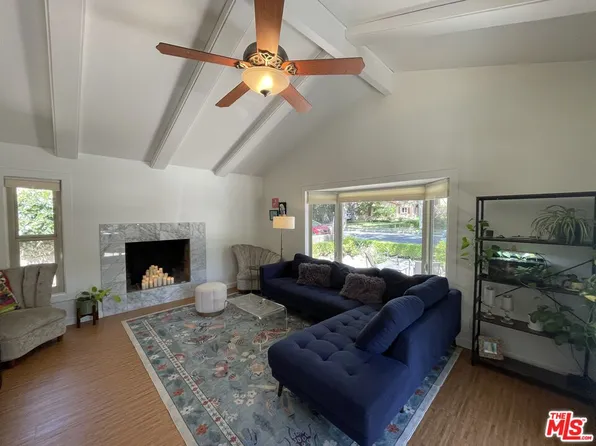 448 W 10th St, Claremont, CA 91711