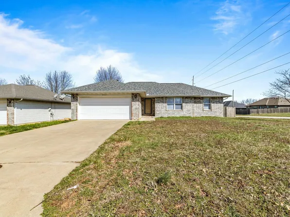 3705 W Overland Street, Springfield, MO 65807
