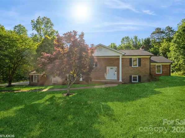 4206 Wimbledon Dr, Dallas, NC 28034