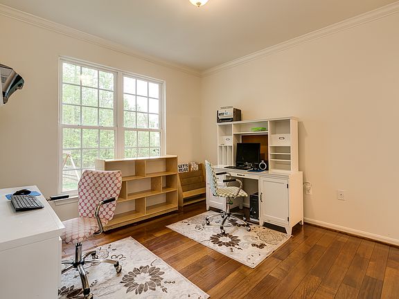In-Law Suite w/private Bath