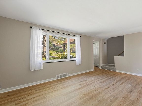 4th image of 101 Plainfield Ave