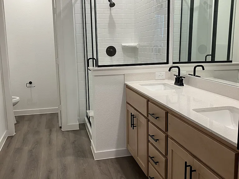 839 Pedernales Dr — Photo 11
