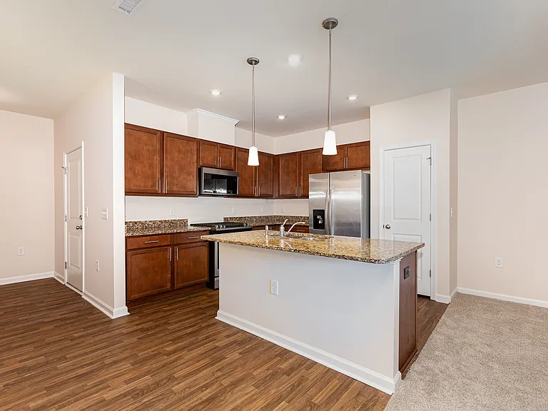 1009 Sycaten St — Photo 8