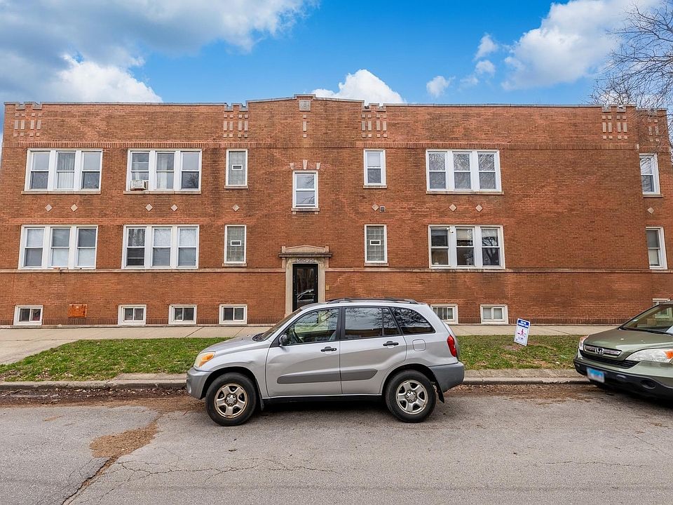 1st image of 3825 W Roscoe St #2W