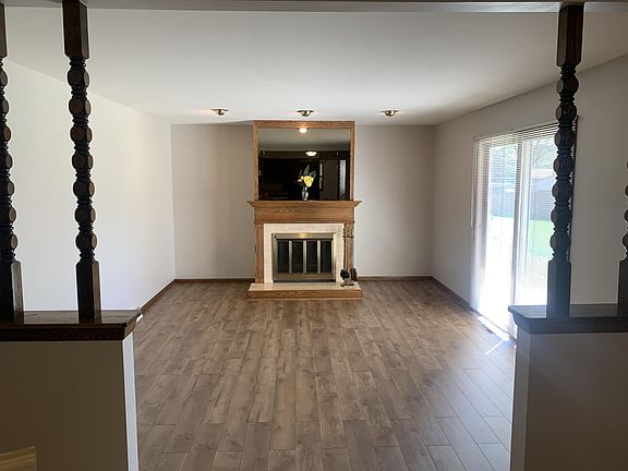 5th image of 2953 W Briarwood Dr