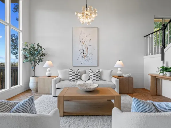 37 Heritage Ct, Belmont, CA 94002