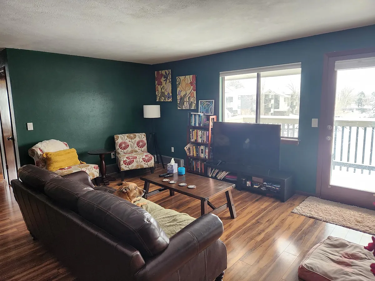 Living Room - Kalmia Ave