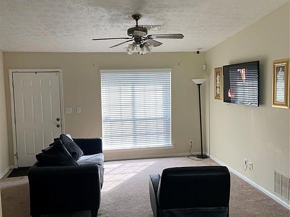 2nd image of 1125 N Burbank Dr