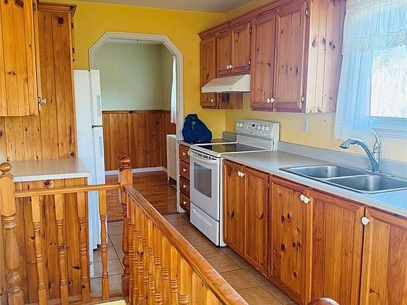 5th image of 1135 Main Road