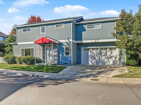 368 Meadow Dr, Ashland, OR 97520