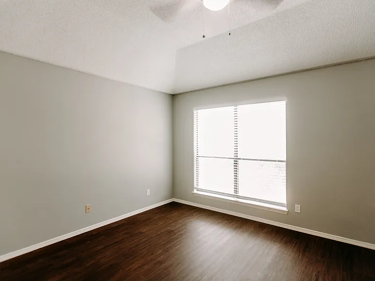 3110 Whisper Oaks Ln #C — Photo 10