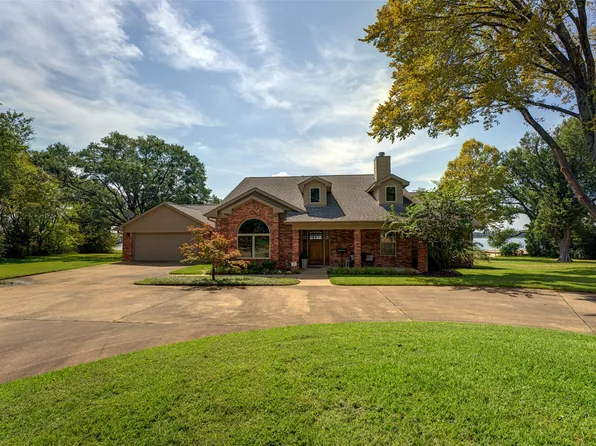 103 Imperial Dr, Mabank, TX 75156