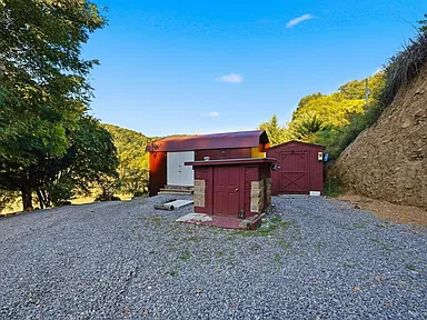 Property photo 25