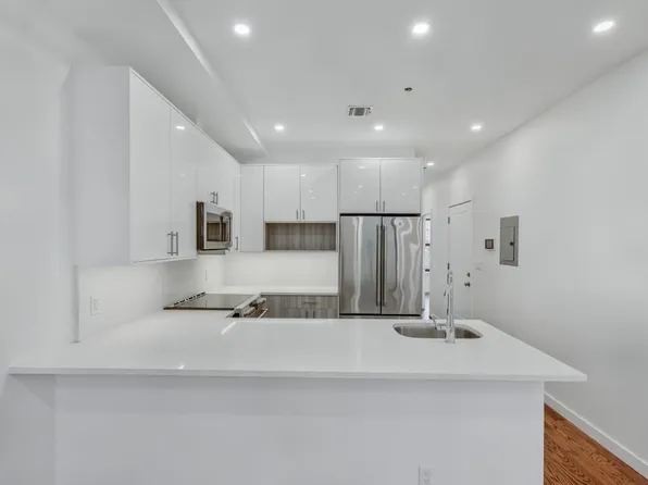 109 President Street image 4 of 17