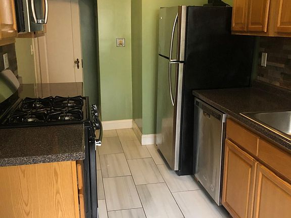 4th image of 224 Brookside Ave #1