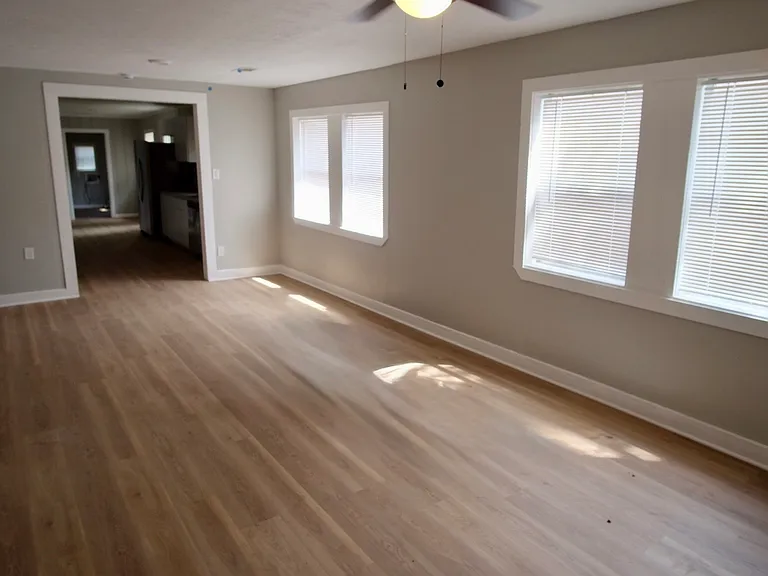 1509 Cumberland Ave — Photo 3