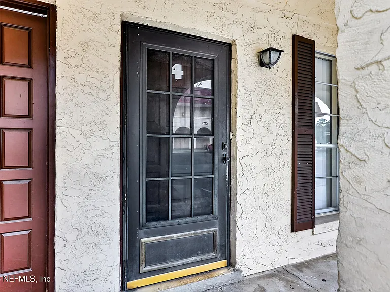 1757 El Camino Rd #4 — Photo 4
