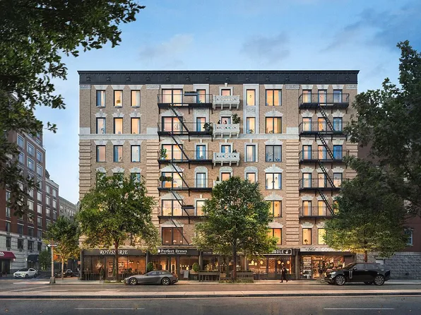 370 Lenox Ave #206, New York, NY 10027