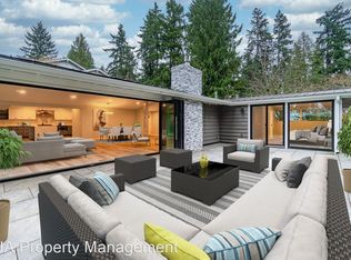 3041 106th Ave SE, Bellevue, WA 98004