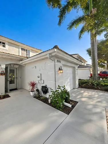 8165 Pacific Beach Dr Photo 1