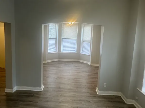 11915 S Lowe Ave APT 3, Chicago, IL 60628